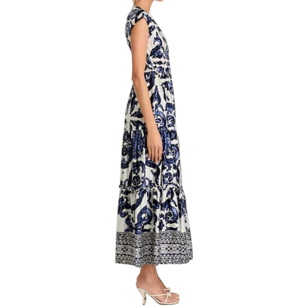 Gracia NWT Women’s Size L Navy Blue White Floral Printed V‑Neck Maxi Dress. - Picture 4 of 11